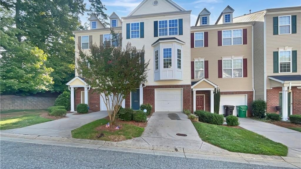 3938 Tarrant Trce Cir