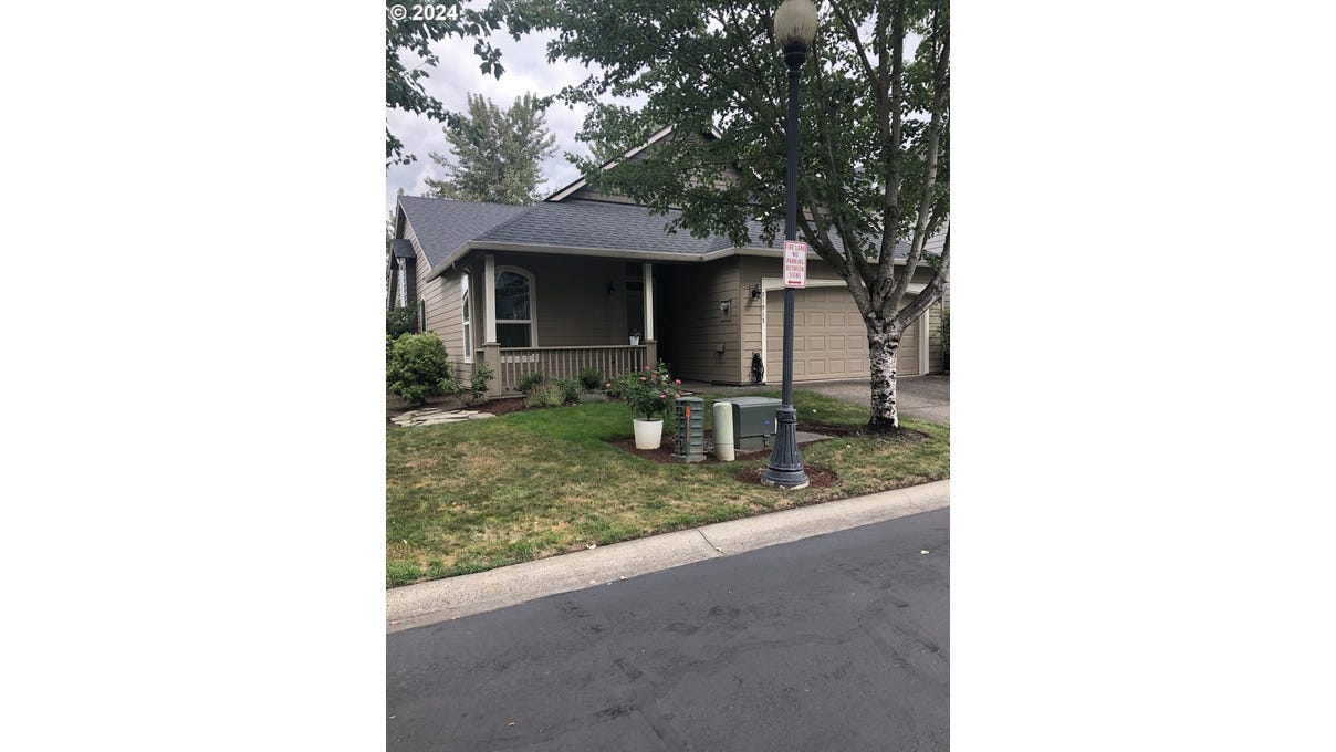 21915 NE Heartwood Cir  