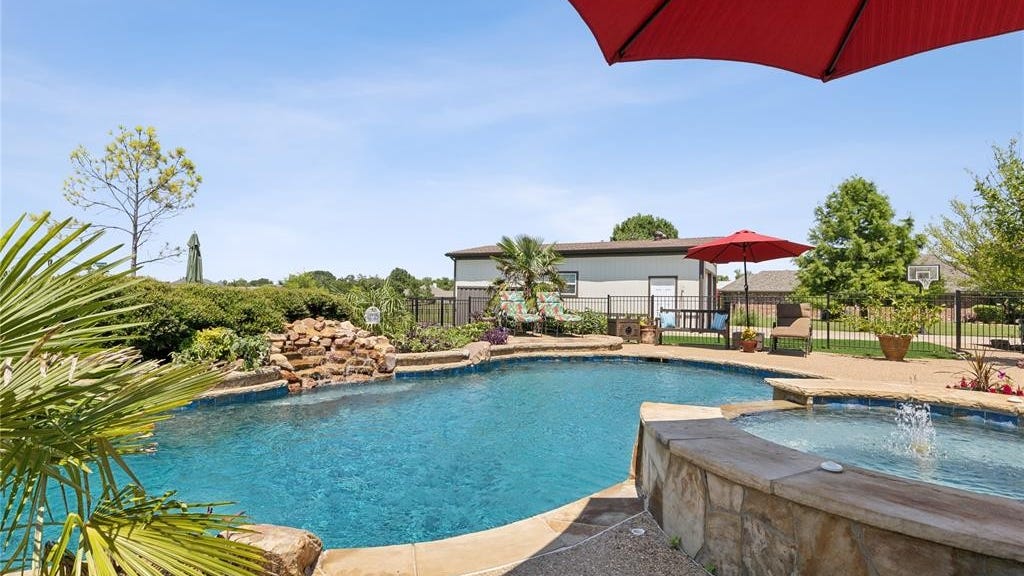 830 Kennedy Dr  