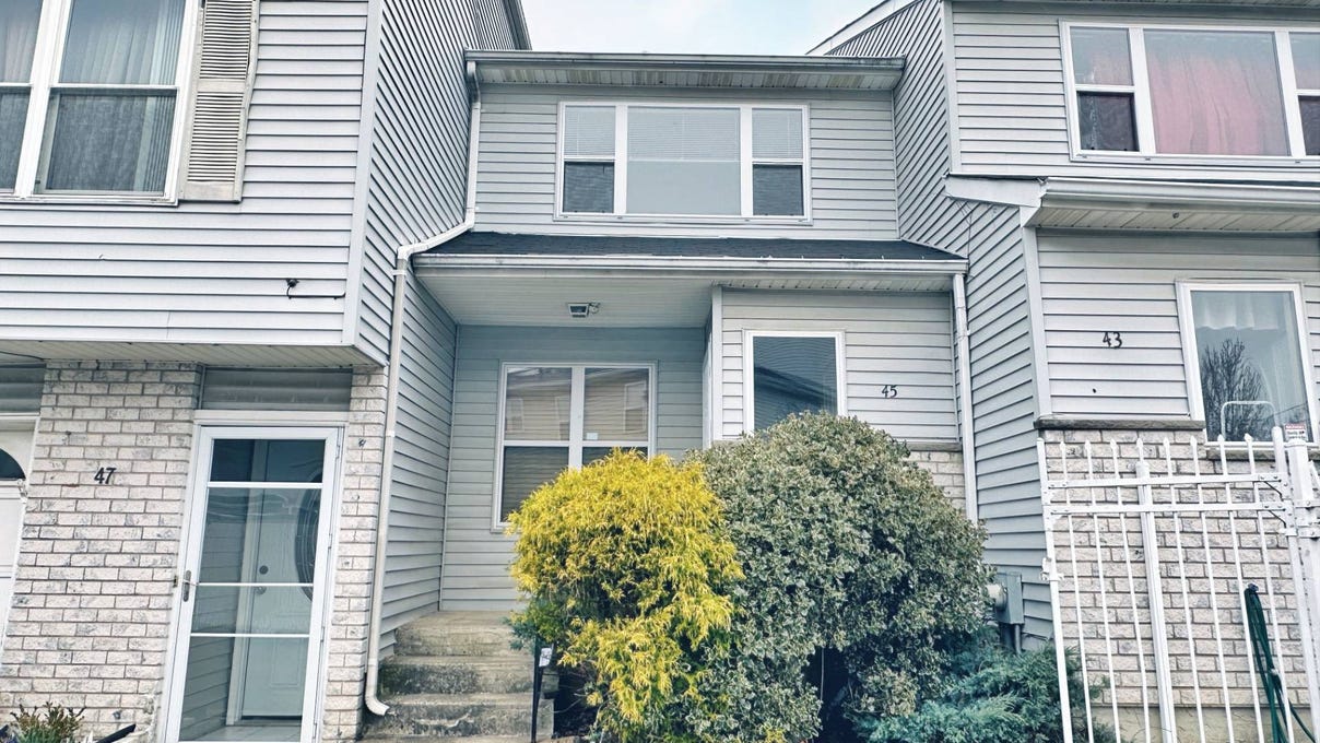 45 Lorraine Lp, Staten Island, NY 10309 Townhouse for Sale realestate