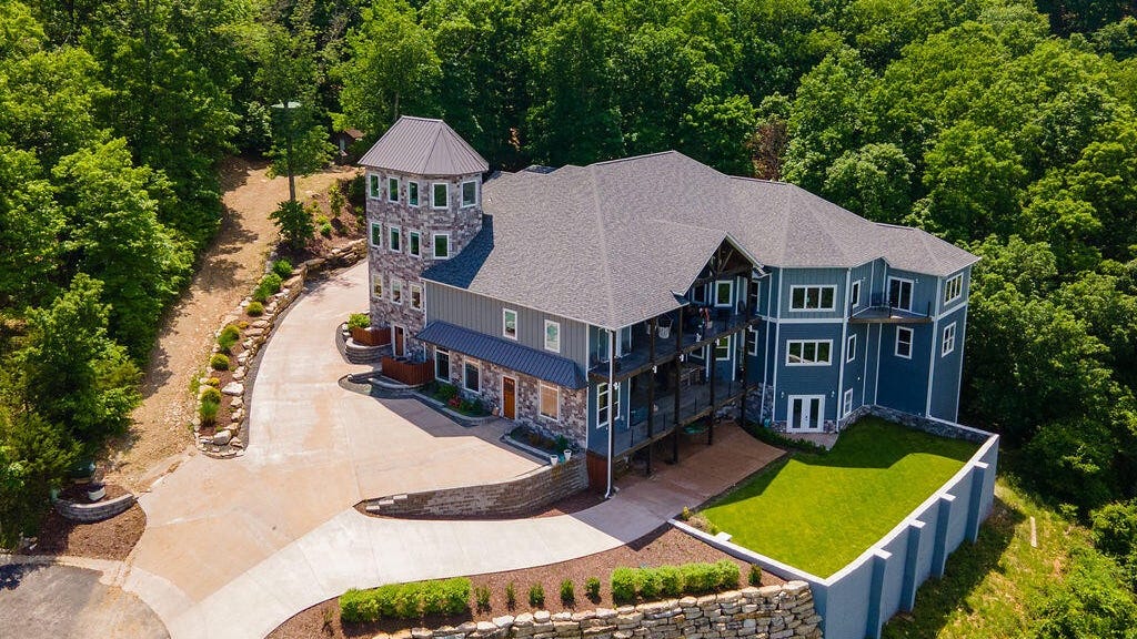 137 Slickrock Rd  