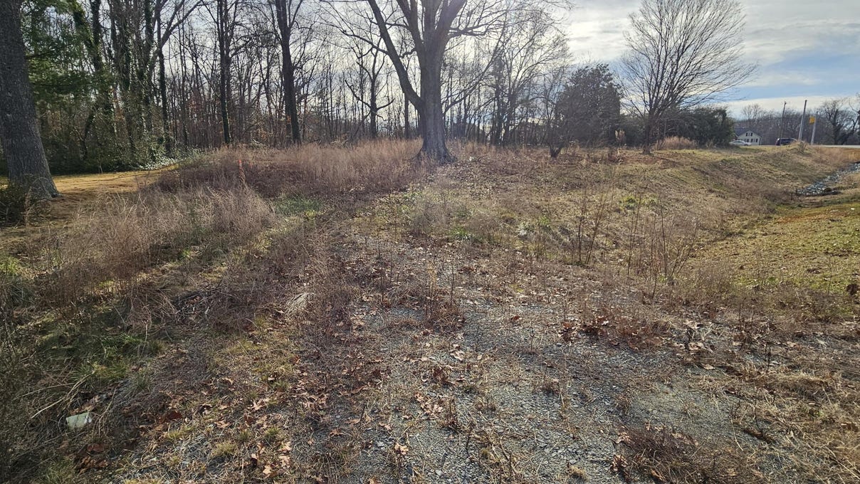 146 Old Holw Rd  
