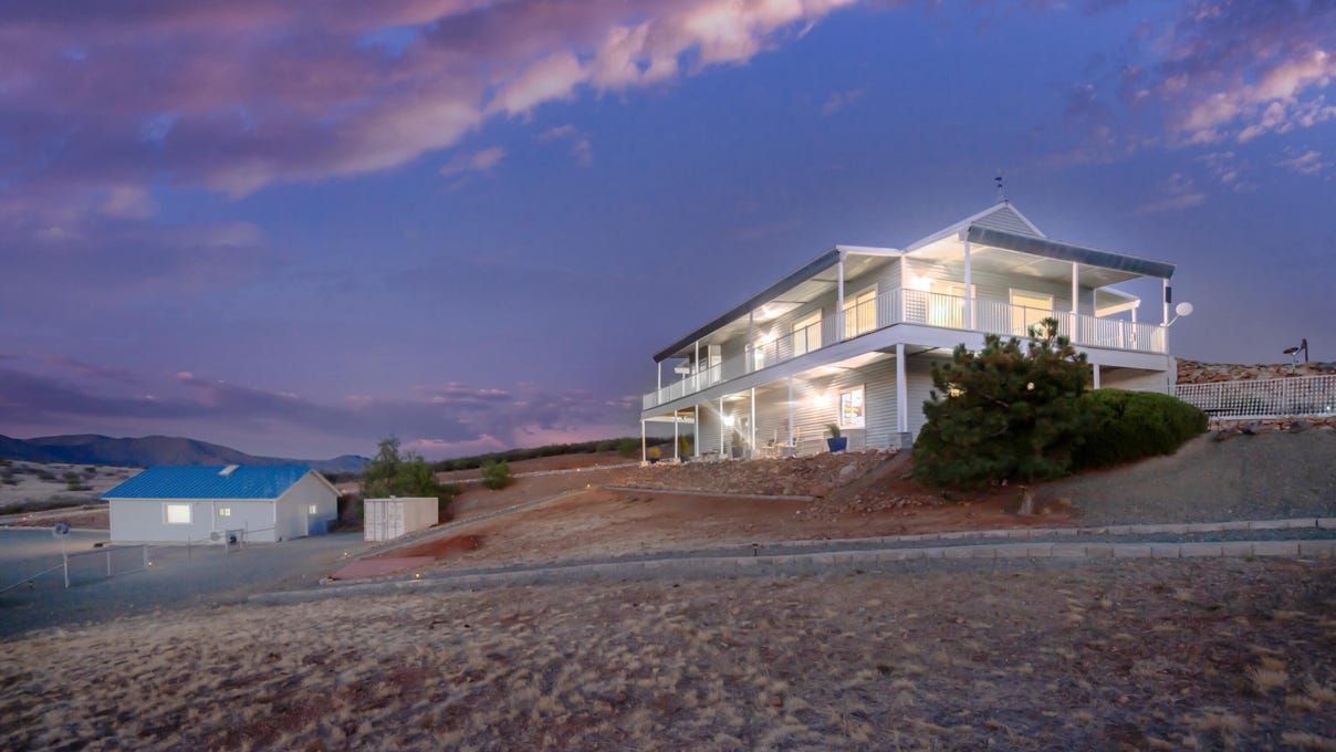 17775 E Rocking J Ln  