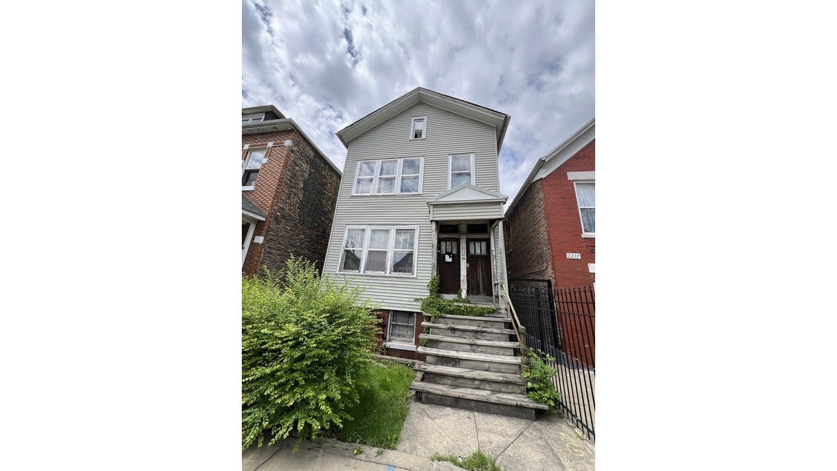 2234 S Sacramento Ave  