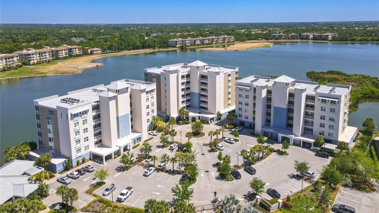 10530 BOARDWALK Loop  