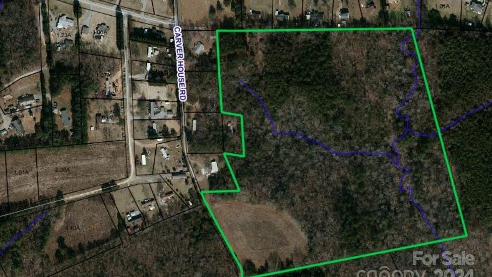 28 8 Acres /- Carver House Rd  