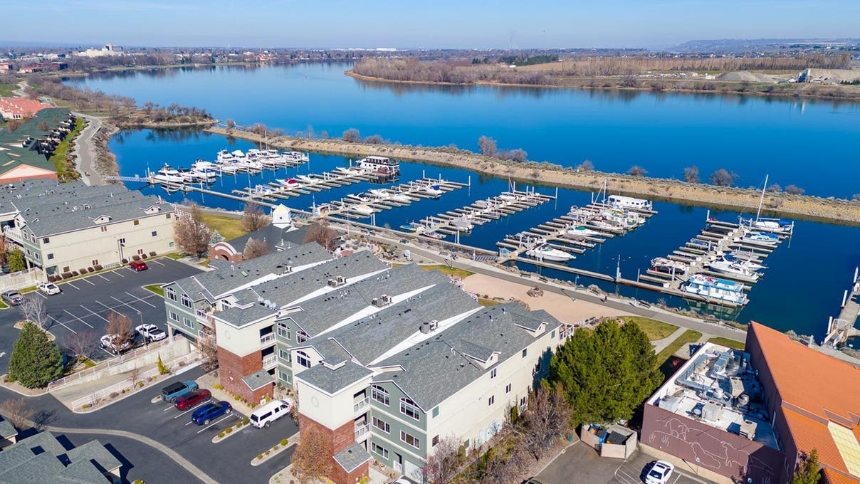 386 Columbia Point Dr Unit 302