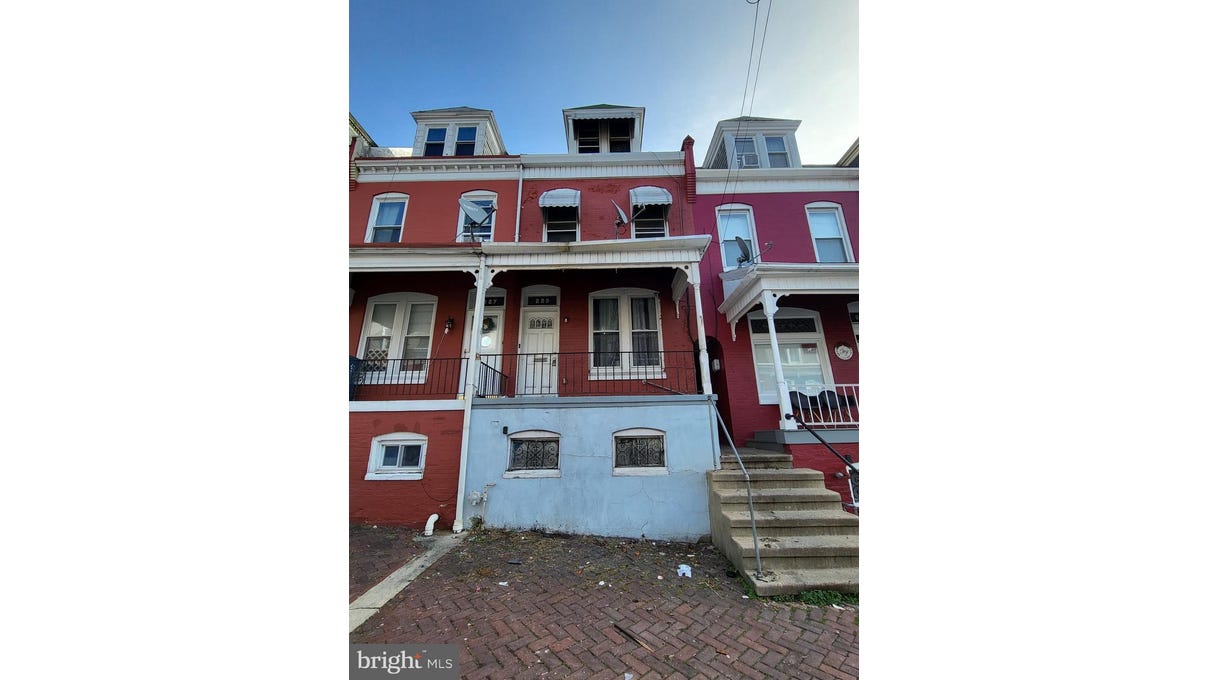 229 S 13TH STREET, READING, PA 19602 Townhouse for Sale