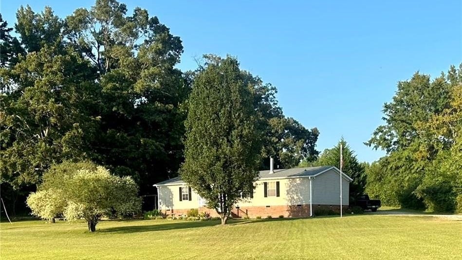 11829 Linwood Southmont Rd  