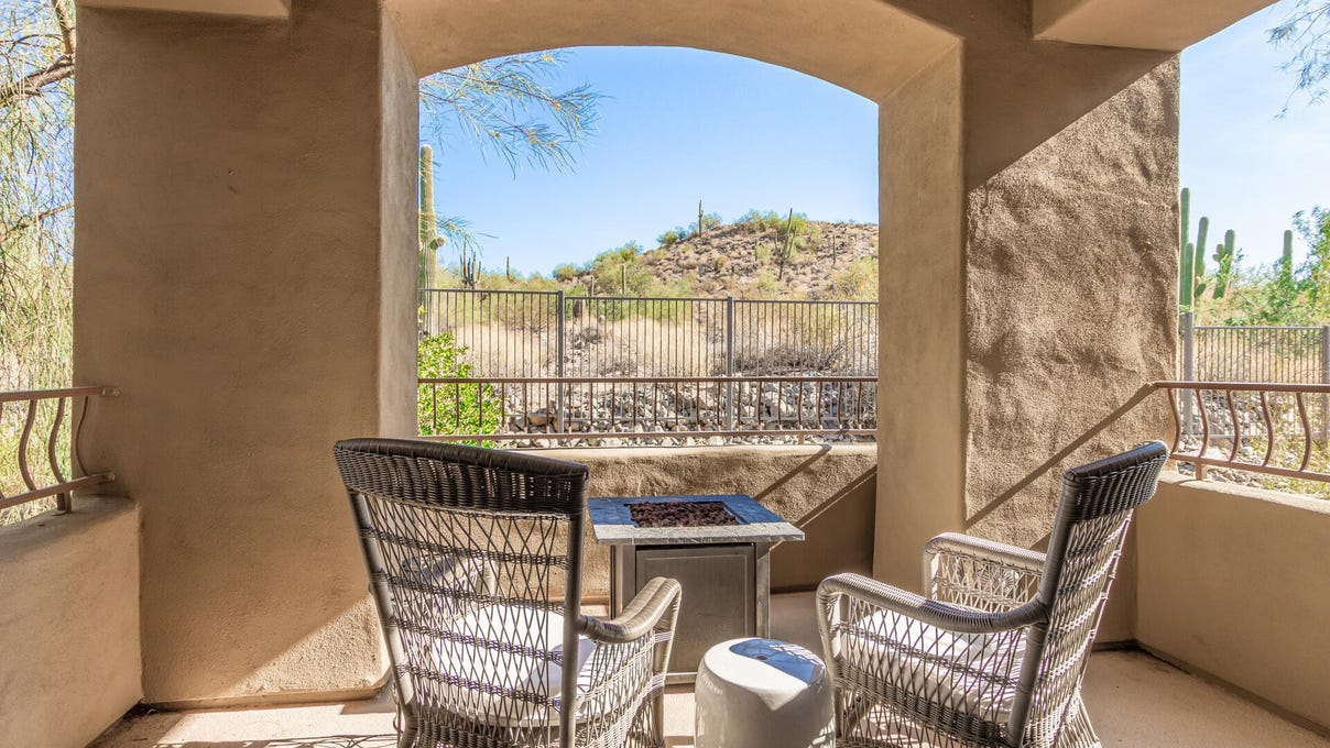 7445 E EAGLE Crst DR  