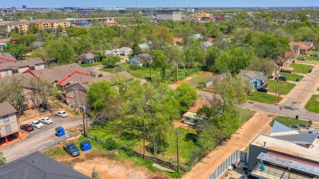 4801 N Blackwelder Ave  