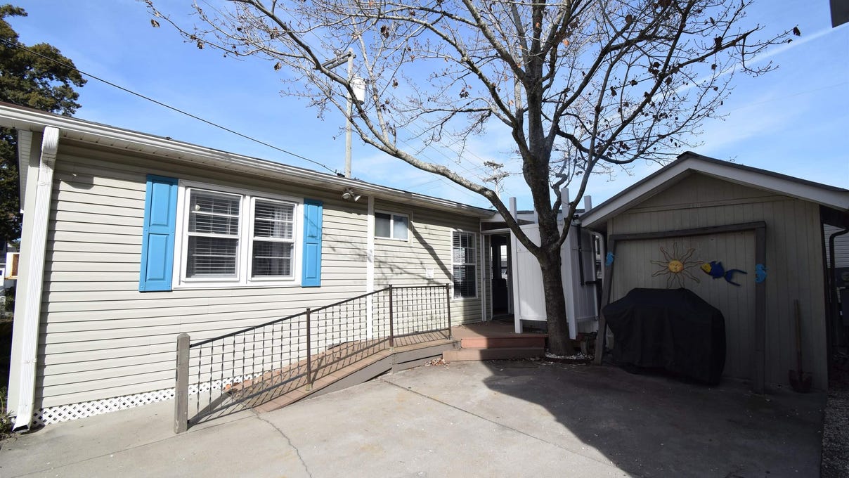 6001-L10 South Kings Hwy  