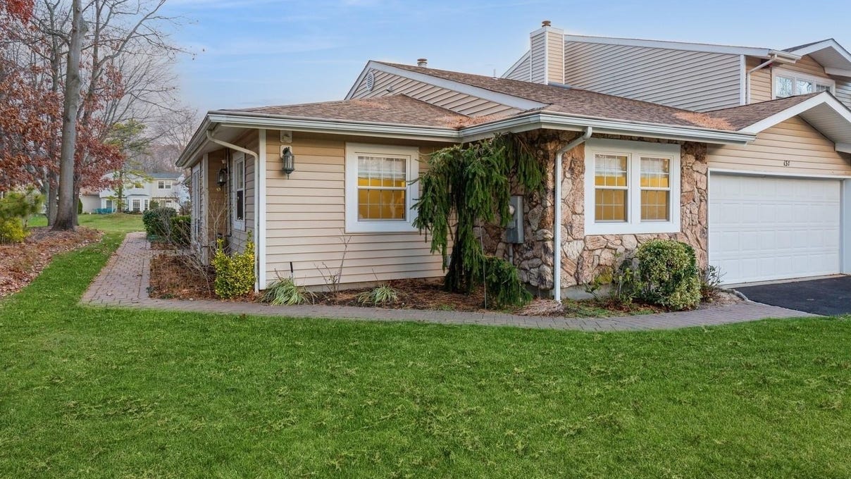 137 Fairfield Dr  