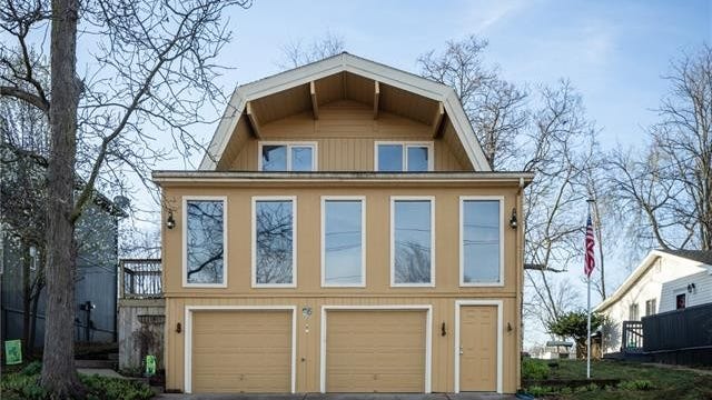 95 Bch Dr  