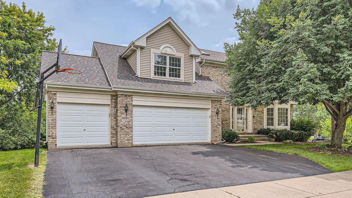 1955 Bridlewood Dr  