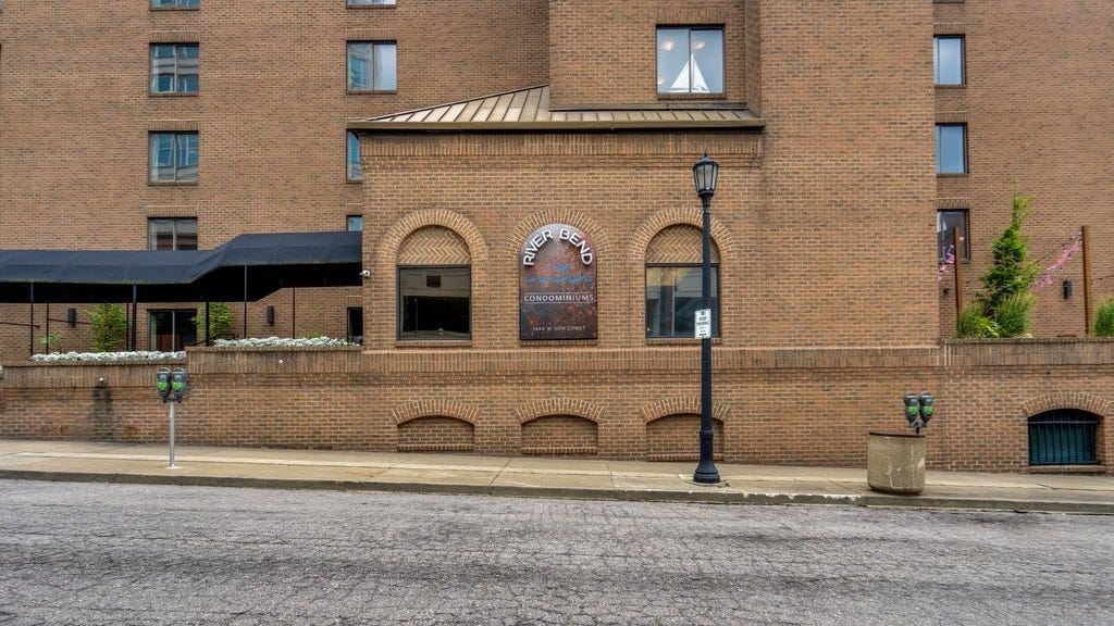 1444 W 10th St Unit 508  