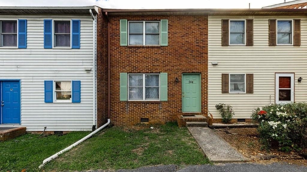 914 Vine St  
