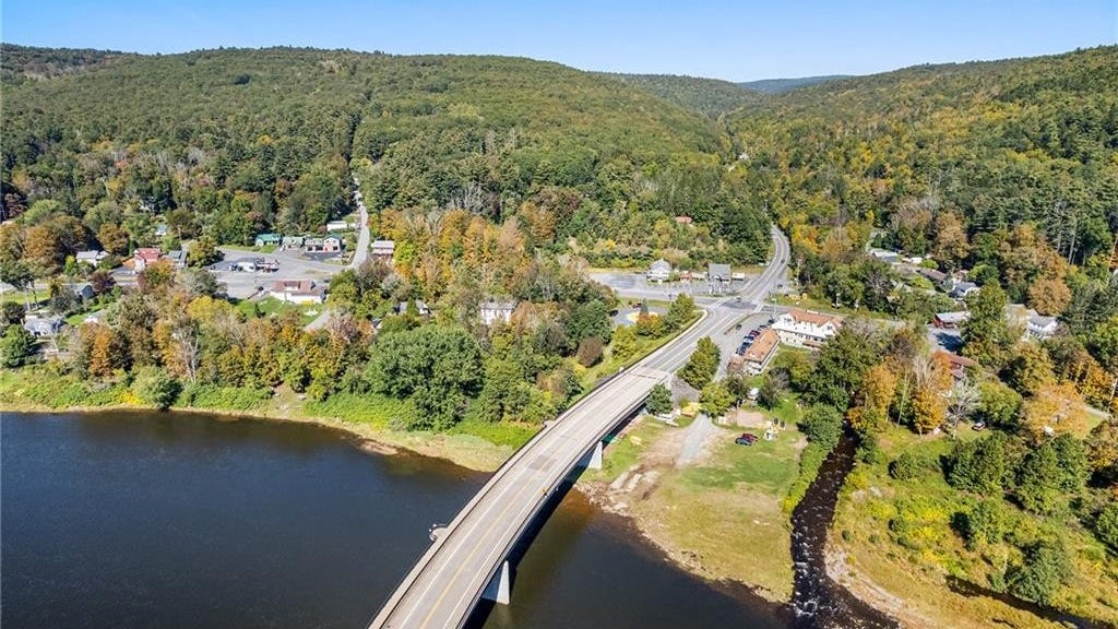 25 State Rte 55  