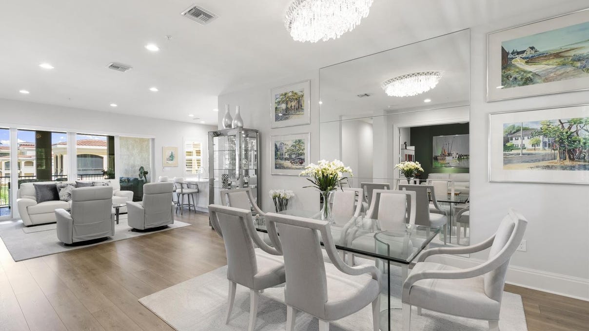 21490 STRADA NUOVA Cir  