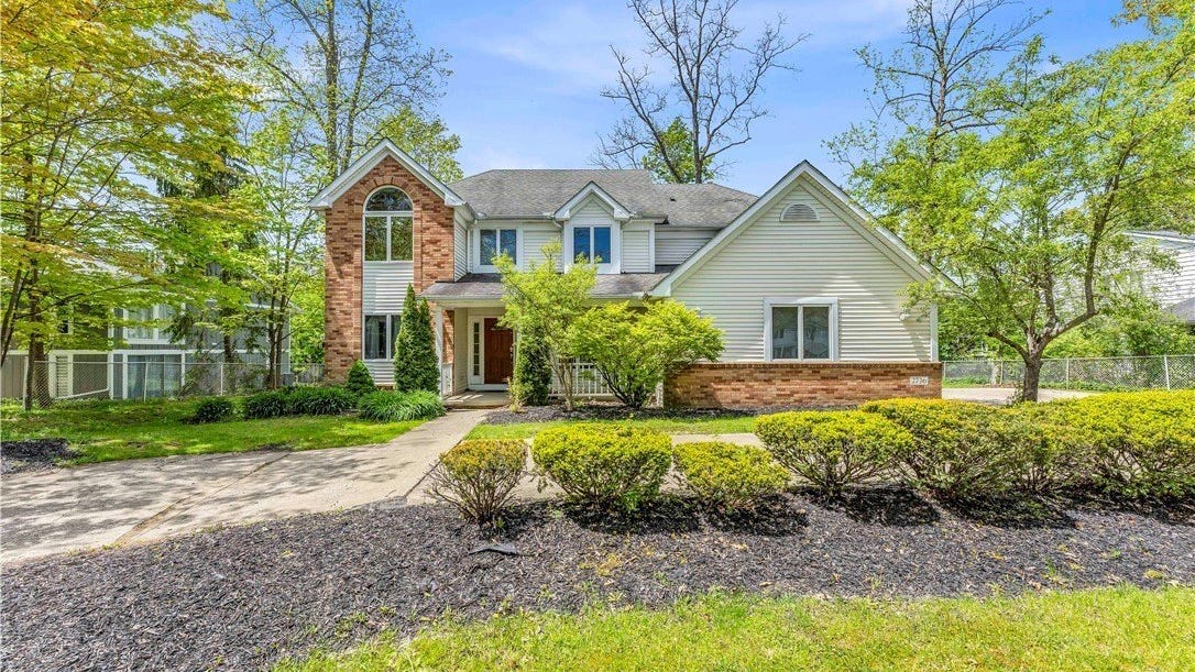 2736 GREEN Rd  