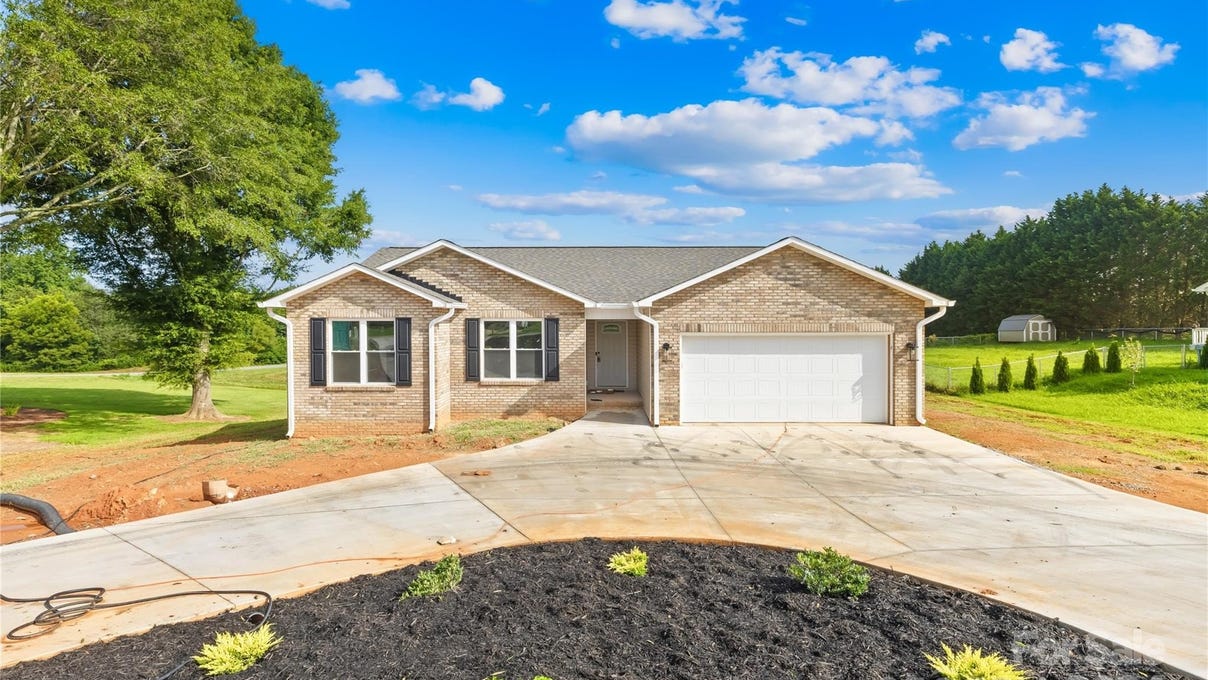 859 E Zion Church Rd  