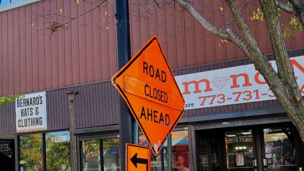 9017 S Commercial Ave  