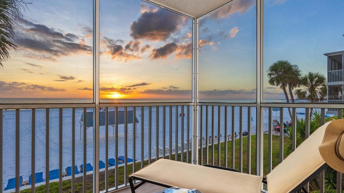 6154 Midnight Pass Rd