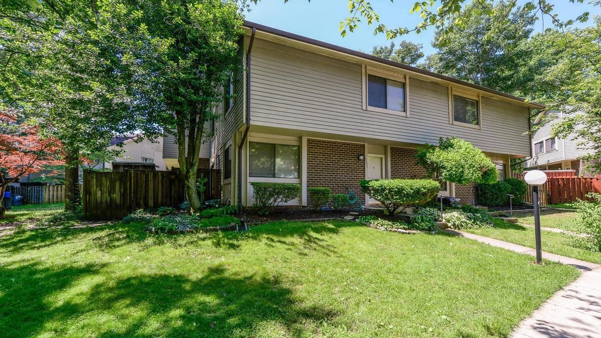 10671 MYRTLE OAK, BURKE, VA 22015 House for Rent