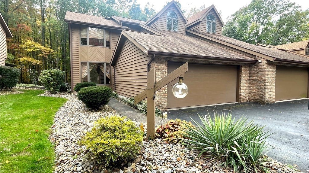 9118 Inverrary Dr SE  