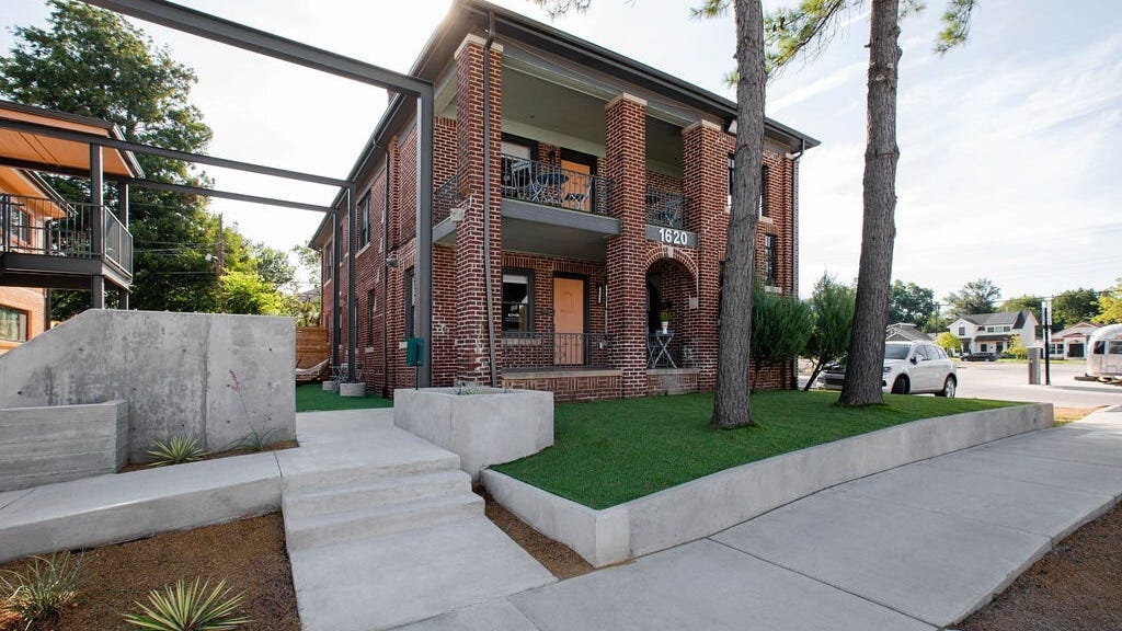 1620 N Blackwelder Ave  