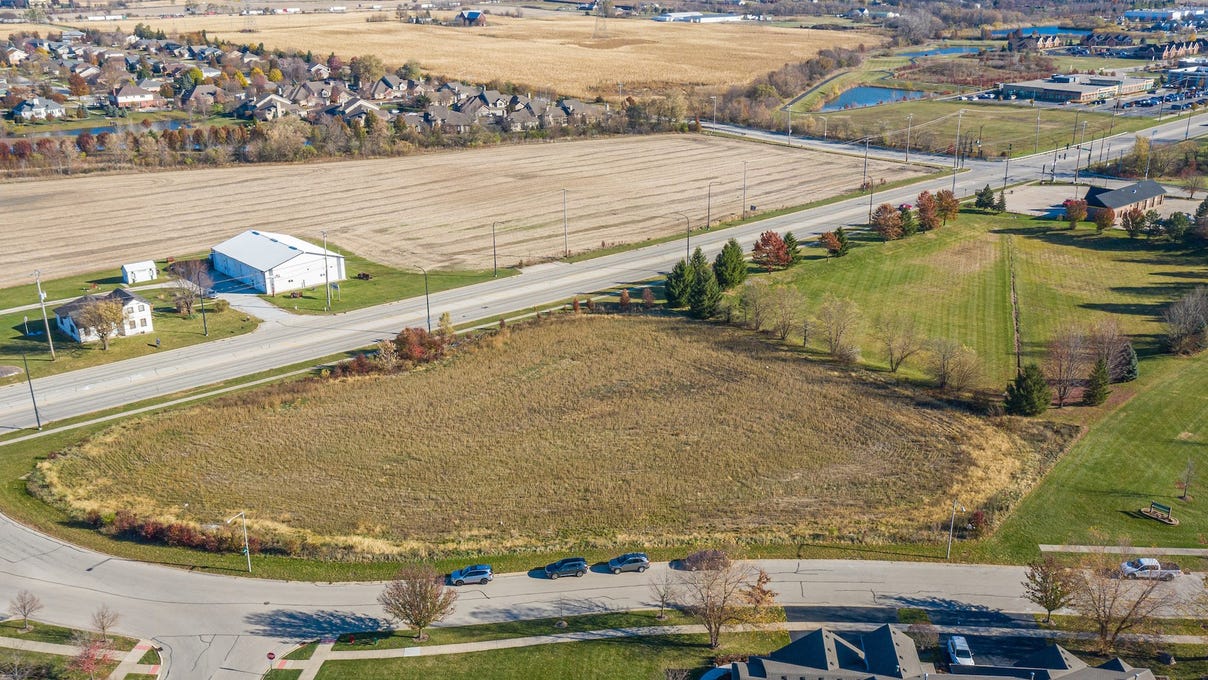 191st Street Cres Dr  