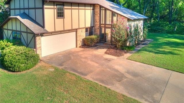 909 W Los Angeles St  