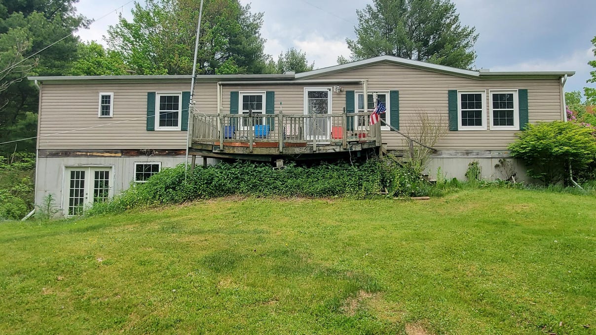 201 Reagan Road, Brackney, PA 18812 House for Sale