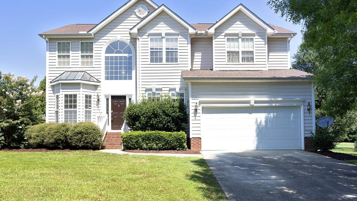 1210 Jamestowne Dr  