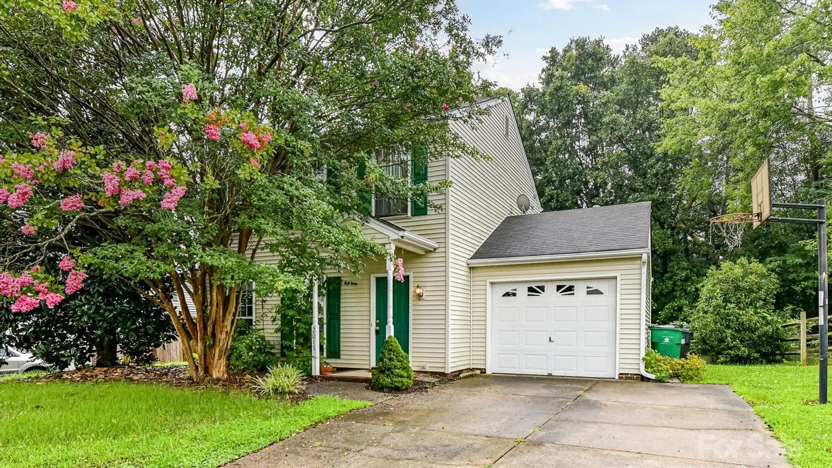 2015 Mallard Woods Pl  