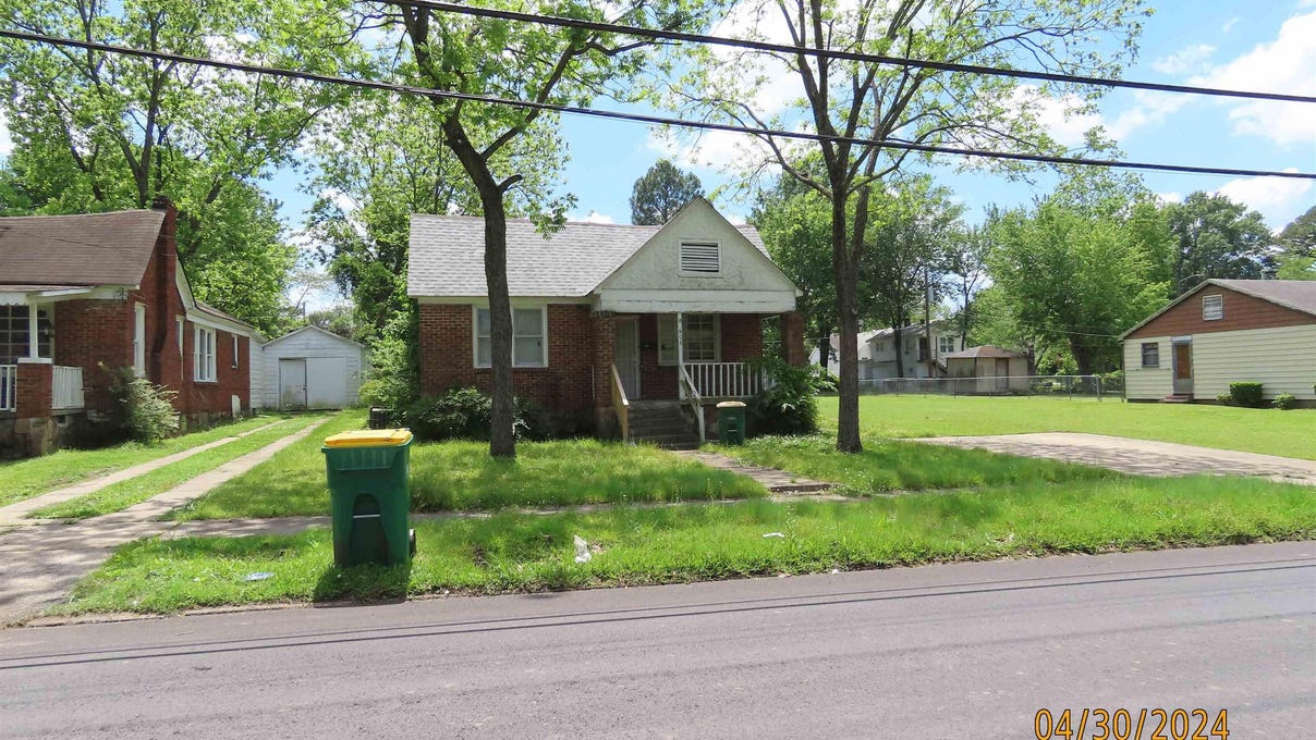 608 W 18th St  