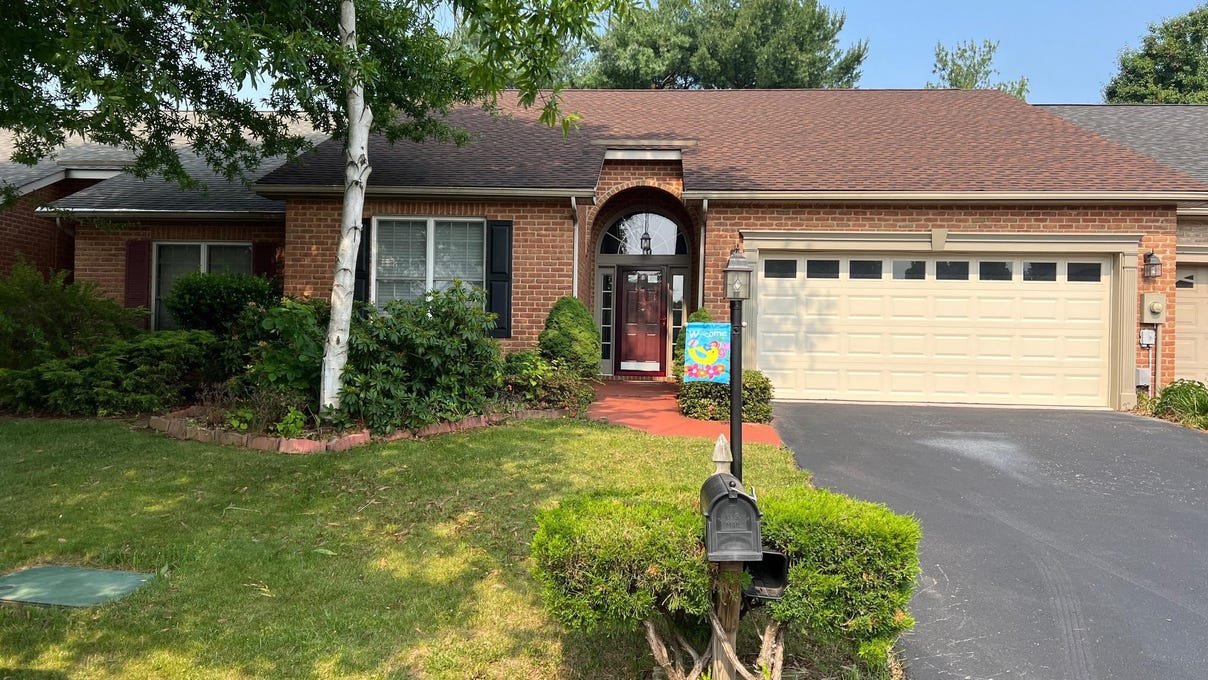 29 Radcliff Ln  