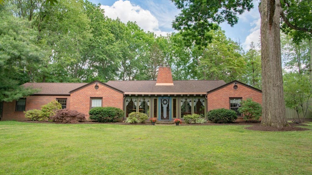 1437 North Park Ave NW