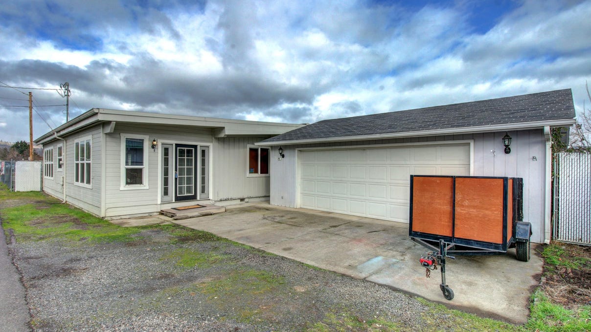 118 N Platt Avenue, Eagle Point, OR 97524 House for Sale realestate