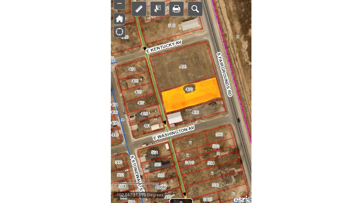 402 S Fairgrounds Rd  