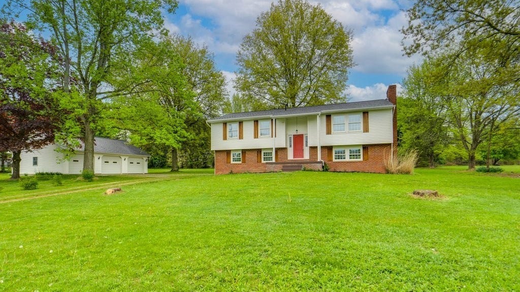 4197 Waynesburg Rd NW  