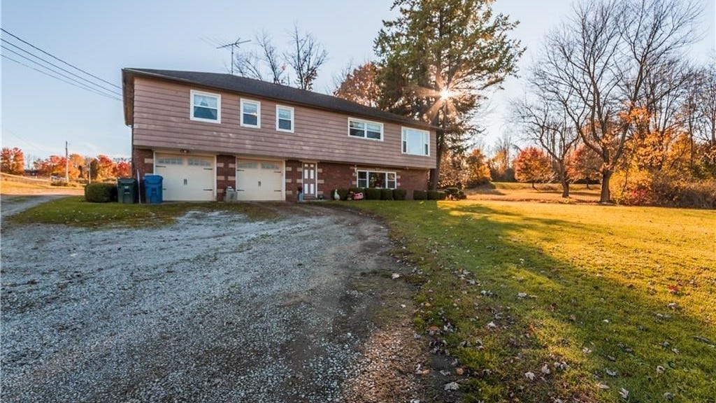 988 E Turkeyfoot Lk Rd  