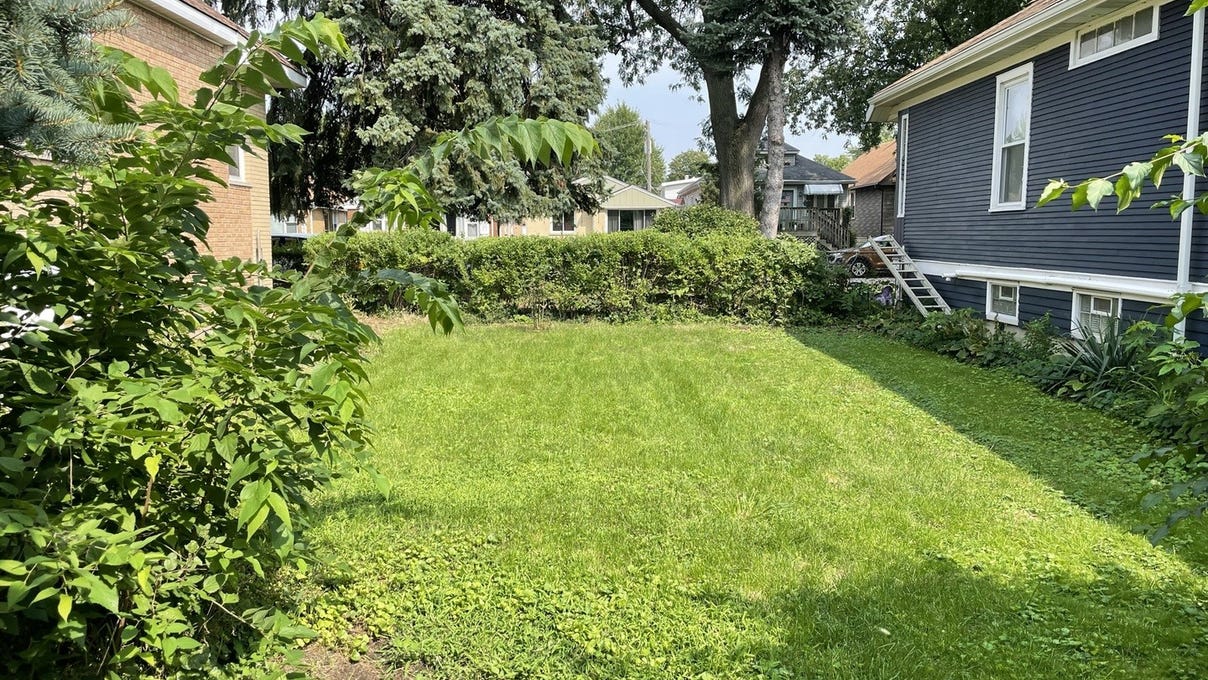 11208 S CHRISTIANA Ave  