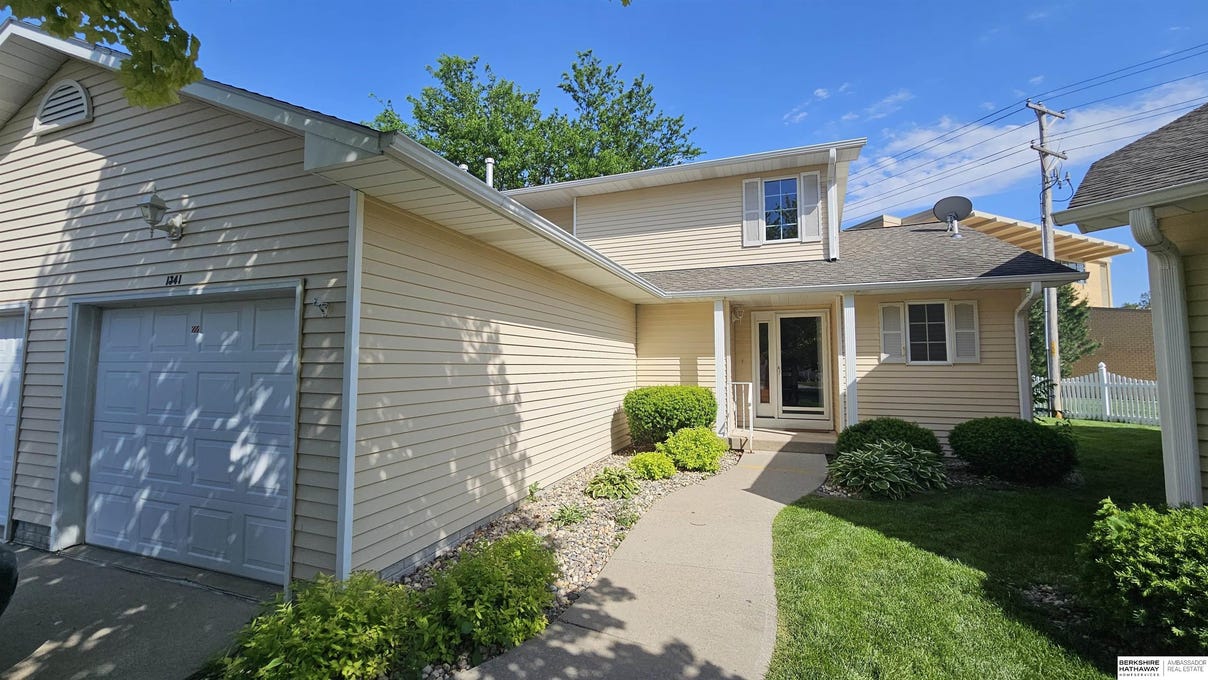 1341 Towne Sq Dr