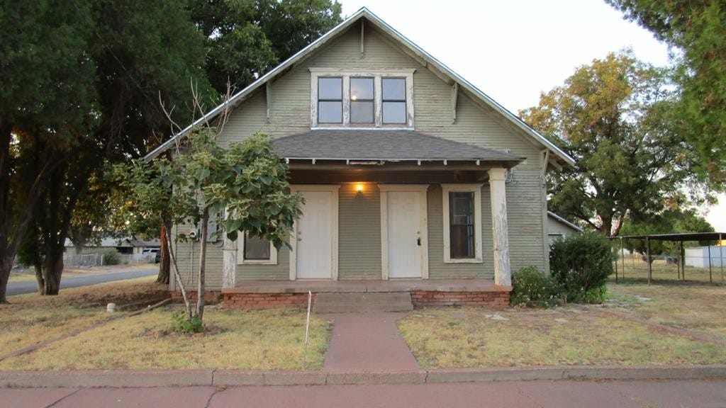 200 NE 3rd St  