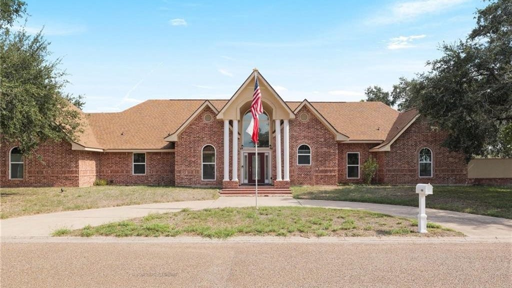 406 Melos Ln  