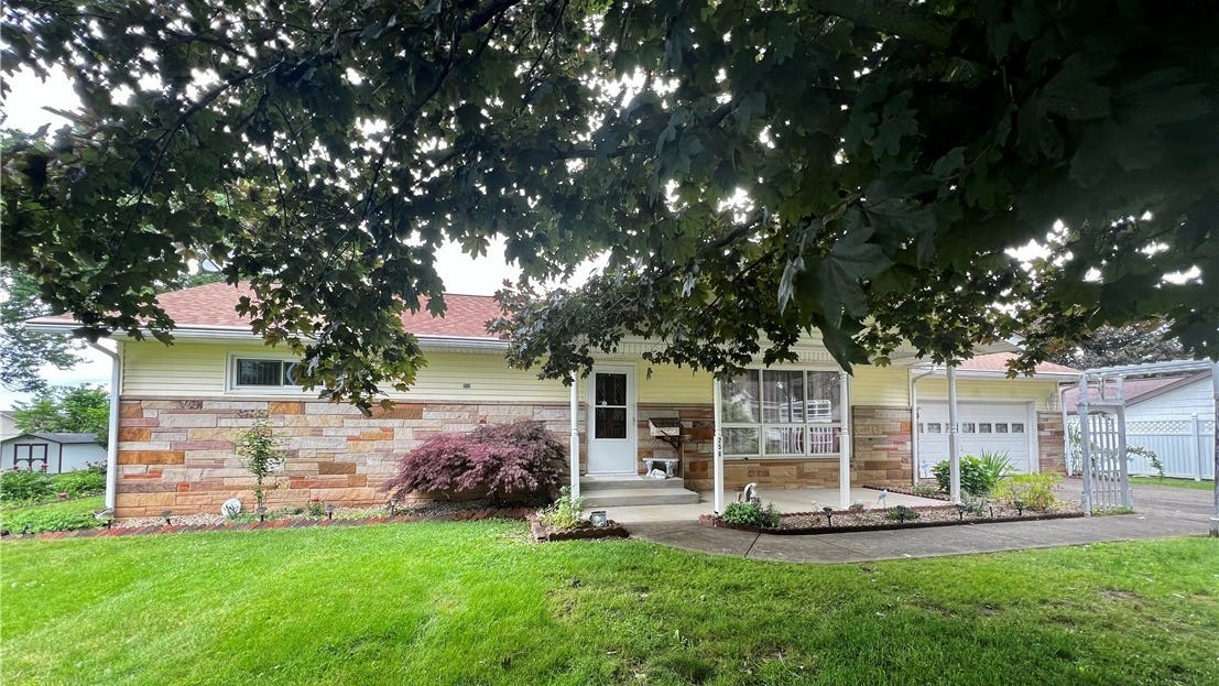 256 W Spruce Ave  