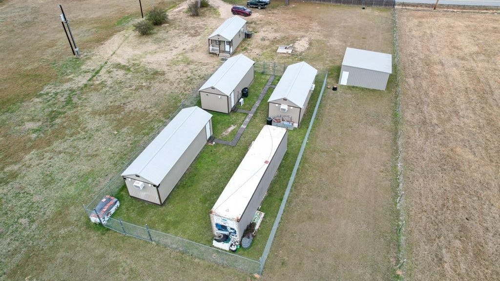 2716 E Rd 2090