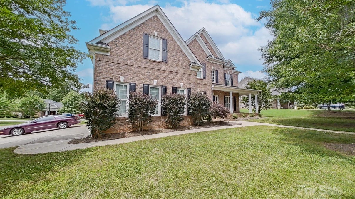 8409 Olde Stonegate Ln  