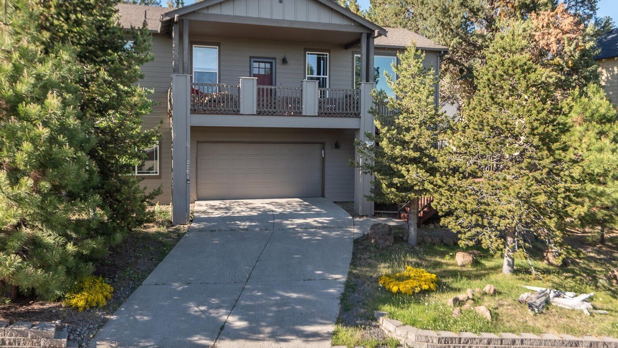 2254 NW Torrey Pnes Dr